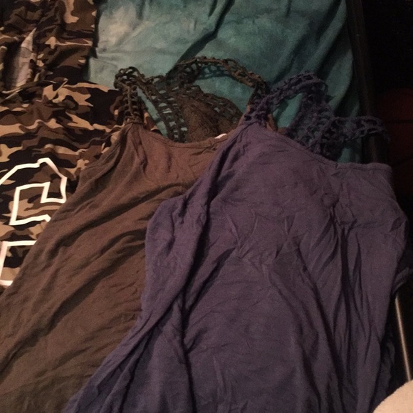 Shirts - Picture 3 of 3